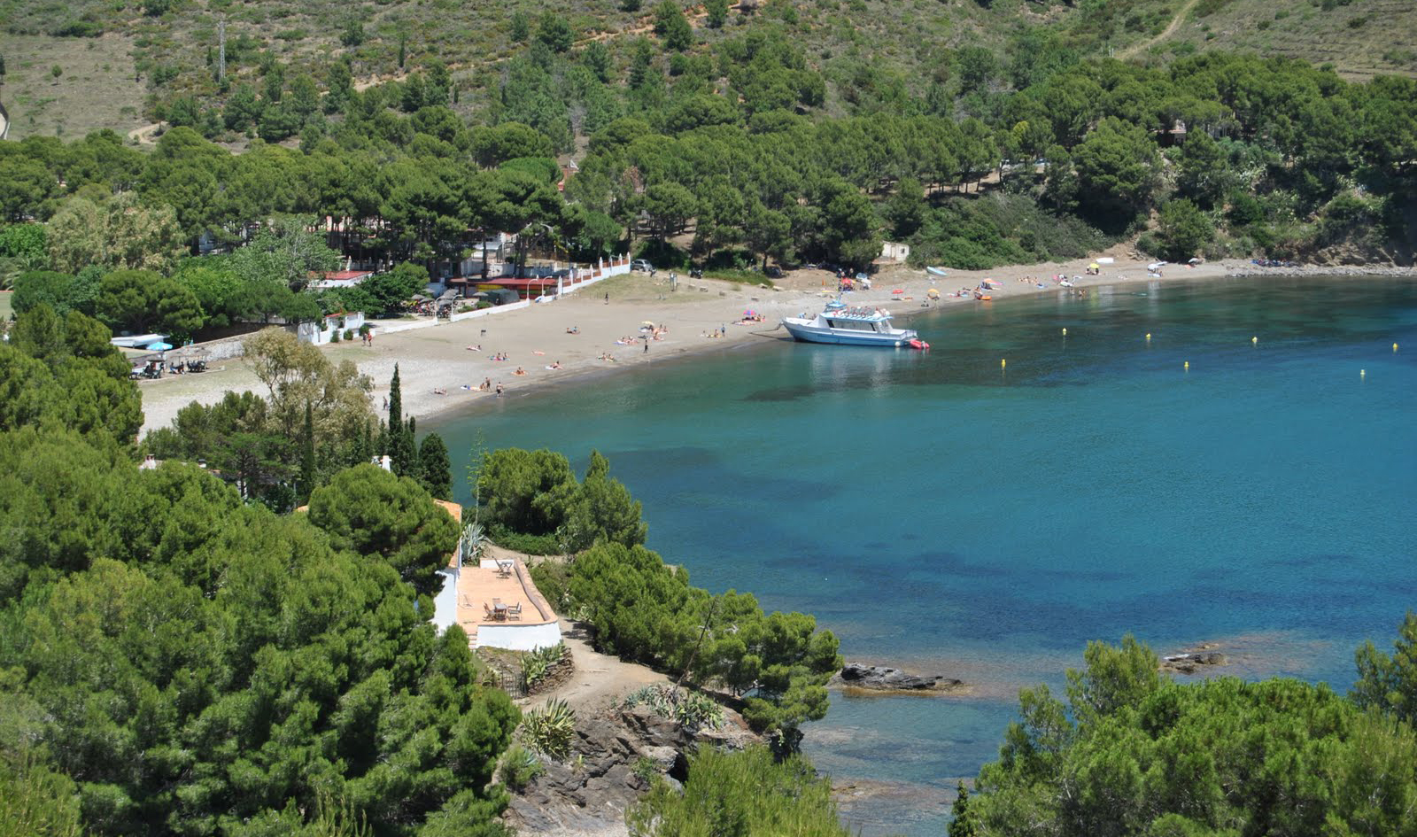 Resultado de imagen de cala montjoi