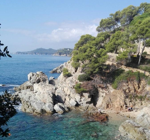 Cala d'en Trons i Punta de es Cabdells