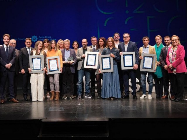 El colectivo "dones emprenedores a la mar" se lleva el premio honorífico Premi G! Especial 